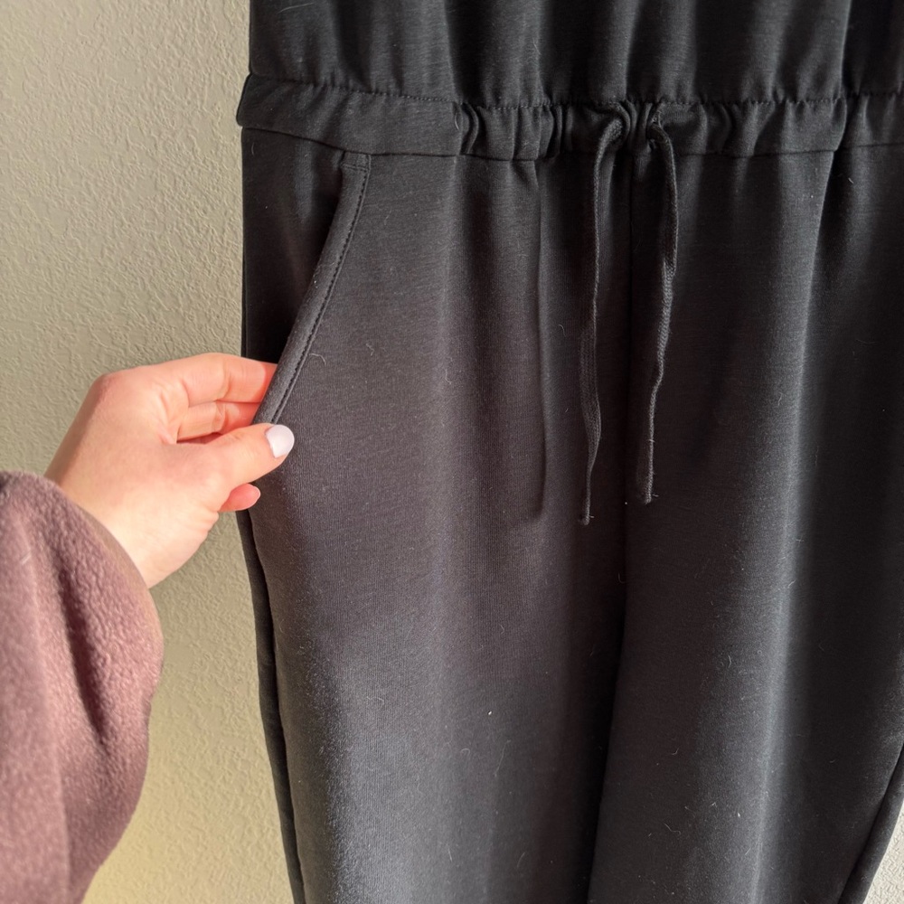 Nike Yoga Dri-Fit Jumpsuit. Womens Size: Small - Picture 4 of 7